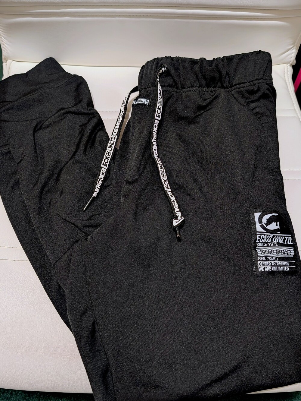SALE💥ECKO UNLTD Black 4 Pocket Jogger Pants with Drawstring And Fitted Ankles.